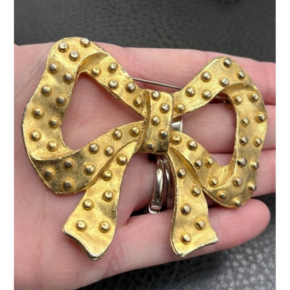 Vintage MASSIVE Vans Authentic 80s Runway Gold Tone Studded Bow Brooch Pin 3"